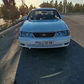Toyota Avalon 1999