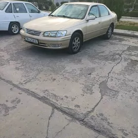 Toyota Camry 2000