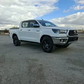 Toyota Hilux 2025