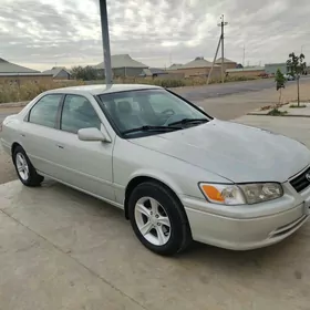 Toyota Camry 2000