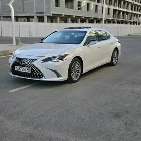 Lexus ES 350 2024