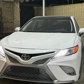 Toyota Camry 2020