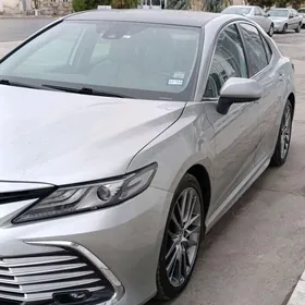 Toyota Camry 2020