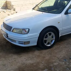 Nissan Cefiro 1995
