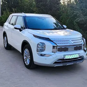 Mitsubishi Outlander 2025