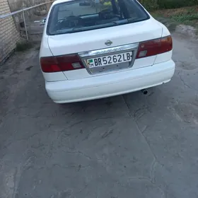 Nissan Sunny 1998