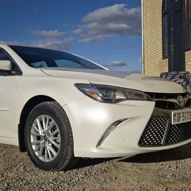 Toyota Camry 2016