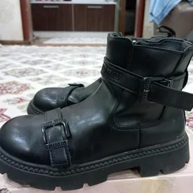 Сапожки для девочки