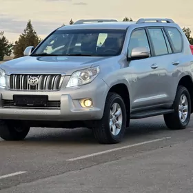 Toyota Land Cruiser Prado 2013