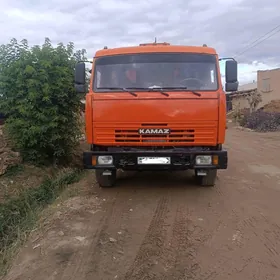 Kamaz 6520 2010