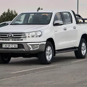 Toyota Hilux 2016