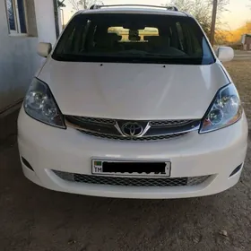 Toyota Sienna 2005