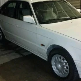 BMW 525 1990