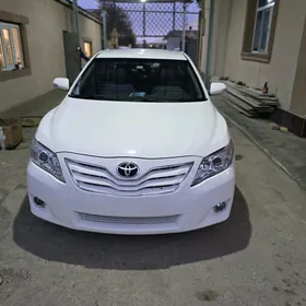 Toyota Camry 2010