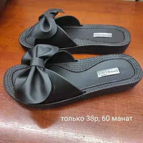 шлёпанцы