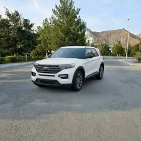 Ford Explorer 2022