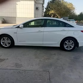 Hyundai Sonata 2011