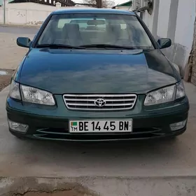 Toyota Camry 1999