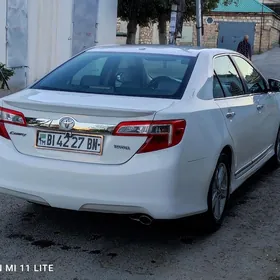 Toyota Camry 2012