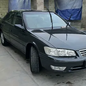 Toyota Camry 2000