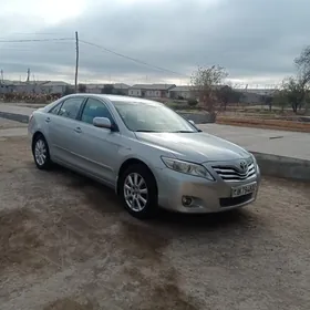 Toyota Camry 2011