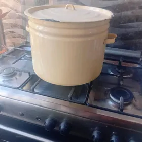 продаётся кастрюля