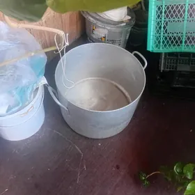 продаётся кастрюля