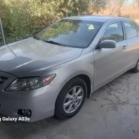 Toyota Camry 2011