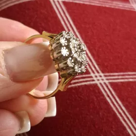 gyzyl brilliantovyy yuzuk