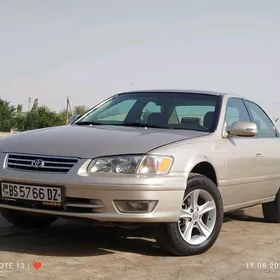 Toyota Camry 2000