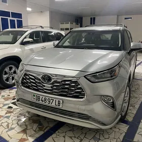 Toyota Highlander 2020