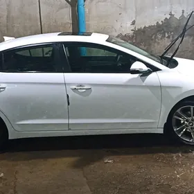 Hyundai Elantra 2018