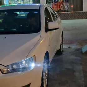 Mitsubishi Lancer 2014