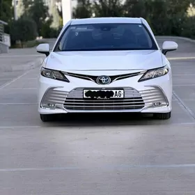 Toyota Camry 2022