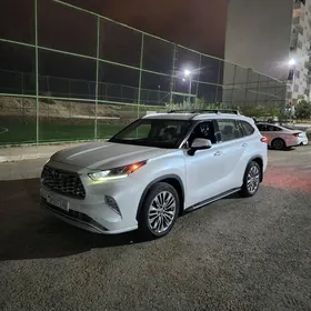 Toyota Highlander 2020