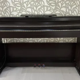 электронное пианино