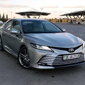 Toyota Camry 2020
