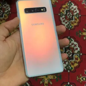 samsung S10  8.128