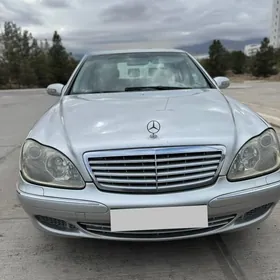 Mercedes-Benz S-Class 2004