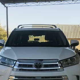 Toyota Highlander 2018