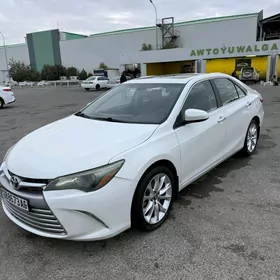 Toyota Camry 2016