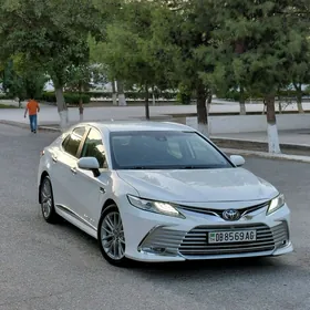 Toyota Camry 2022