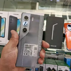 Tecno camon 40pro 8/256 kredit