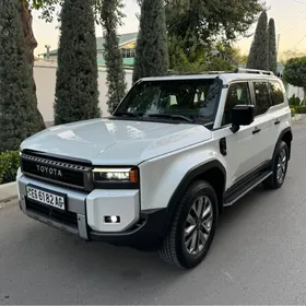 Toyota Land Cruiser Prado 2025