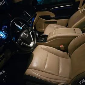 Toyota Highlander 2016