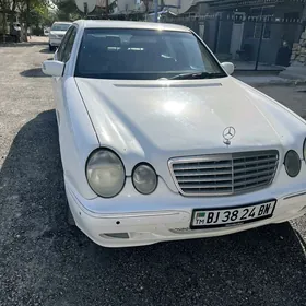 Mercedes-Benz E320 2000