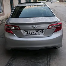 Toyota Camry 2012