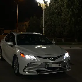 Toyota Camry 2022