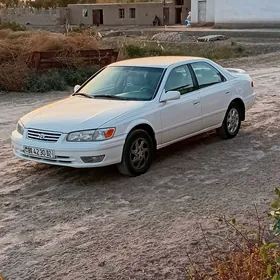 Toyota Camry 2001