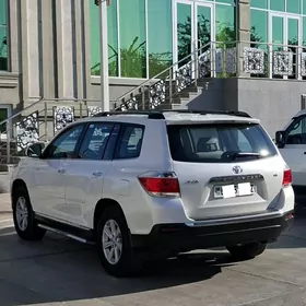 Toyota Highlander 2013